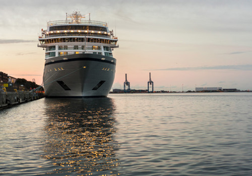 CruiseShips.jpg